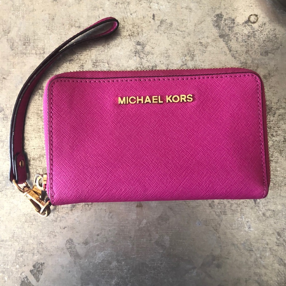 Michael Kors wallet/wristlet